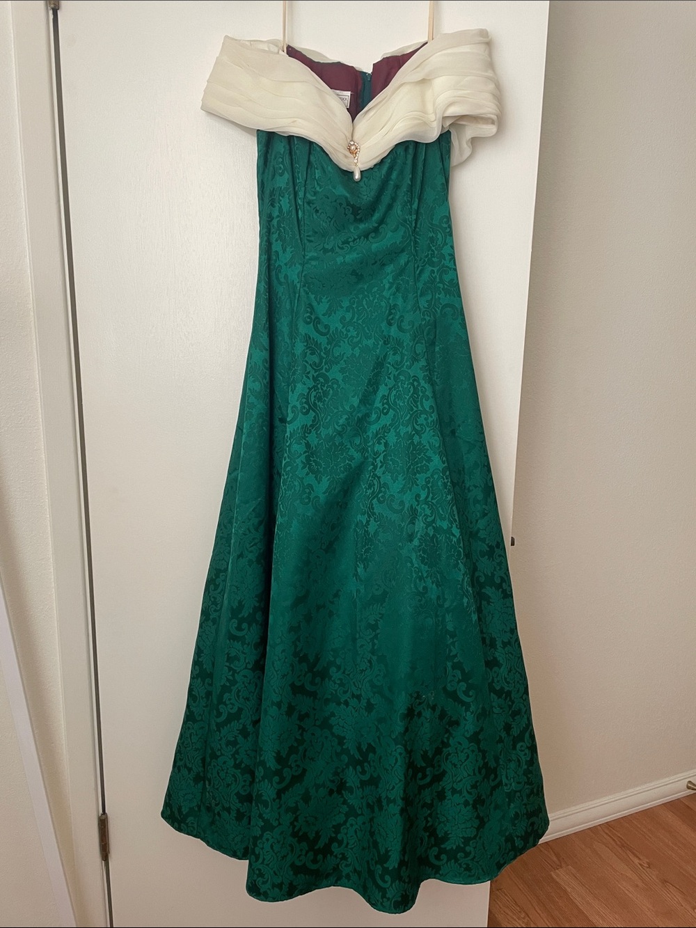 Jessica McClintock Gunne Sax Emerald Green Brocade Gown